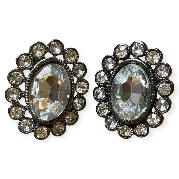 Vintage French‎ Clip On Earrings - Large Plastic Faceted Stone, Small Crystals - Picture 1 of 2